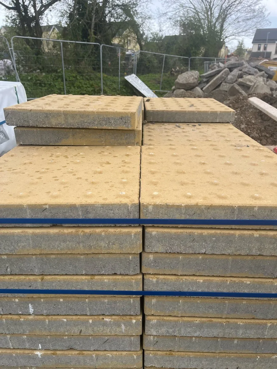 Tactile paving slabs - Image 2