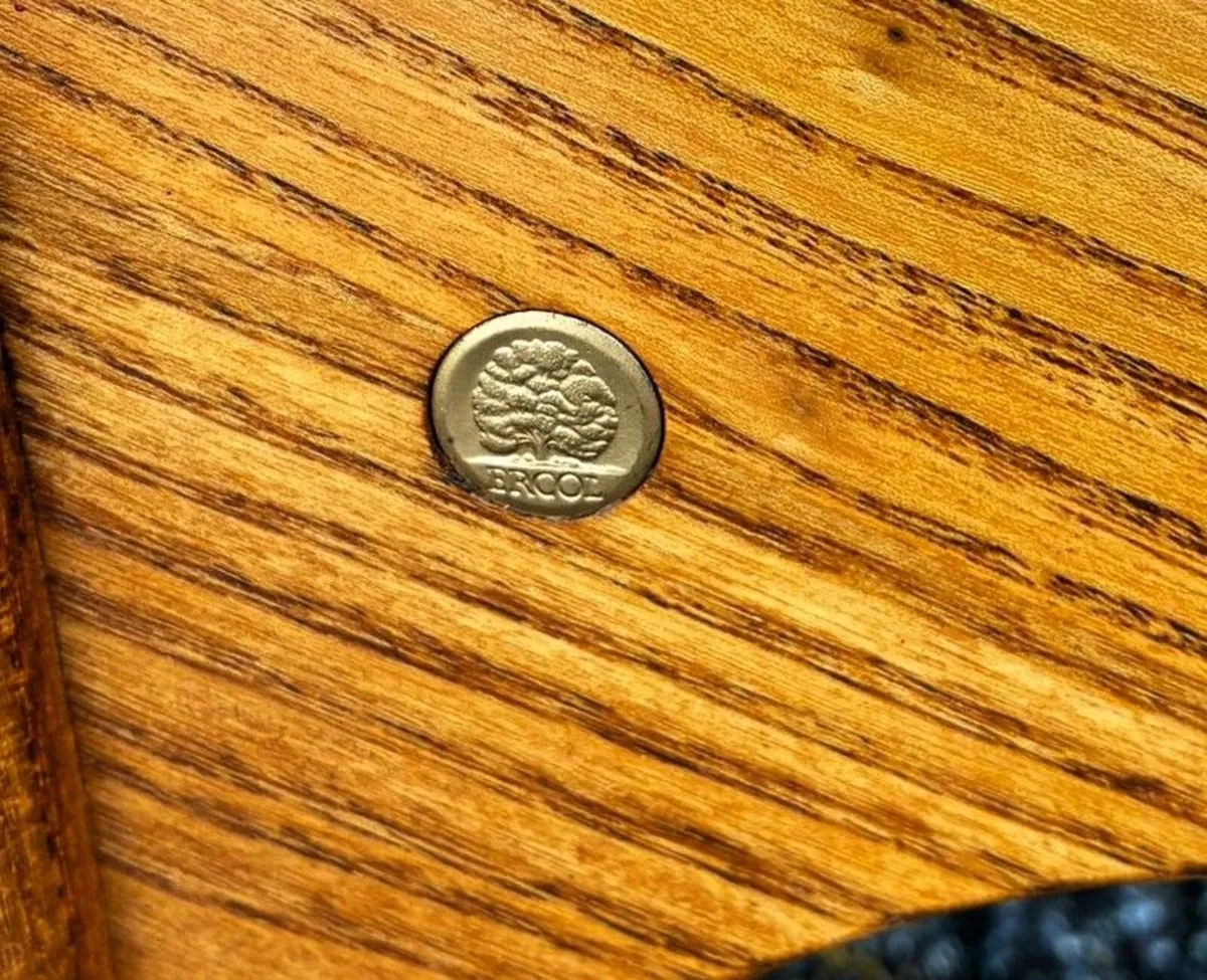 MID CENTURY ERCOL TABLE - Image 3