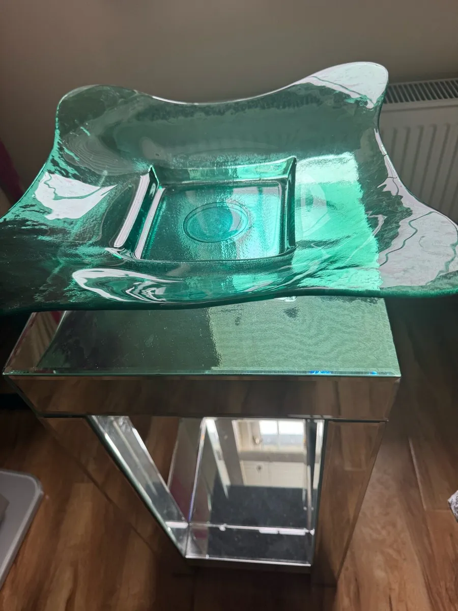 Large green bowl - Image 4