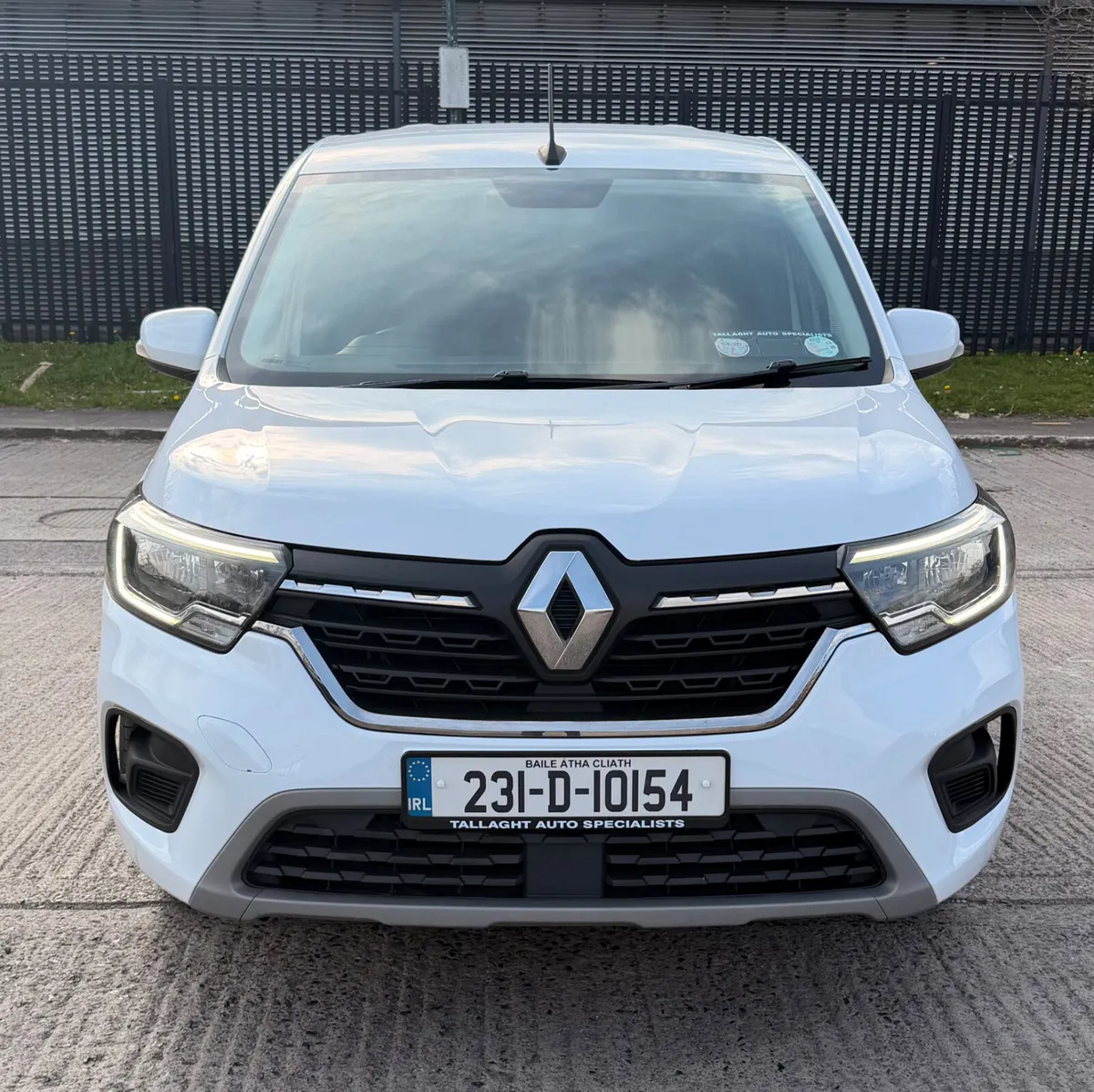 2023 Renault Kangoo High Spec - Image 2