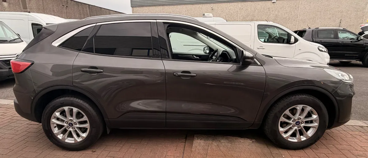 2022 Ford Kuga Commercial 71,000Km - Image 3