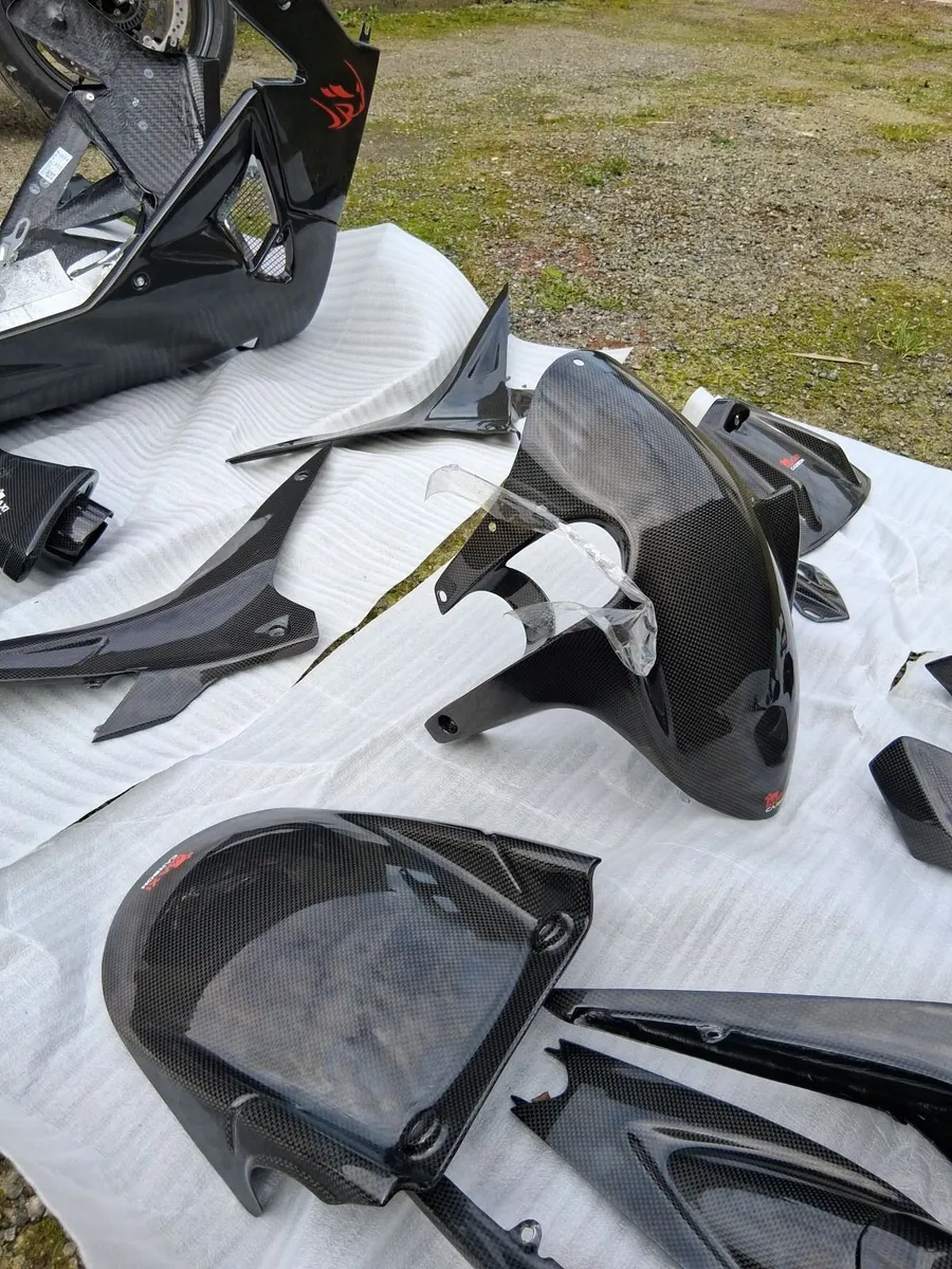 Aprilia tuono - Image 4