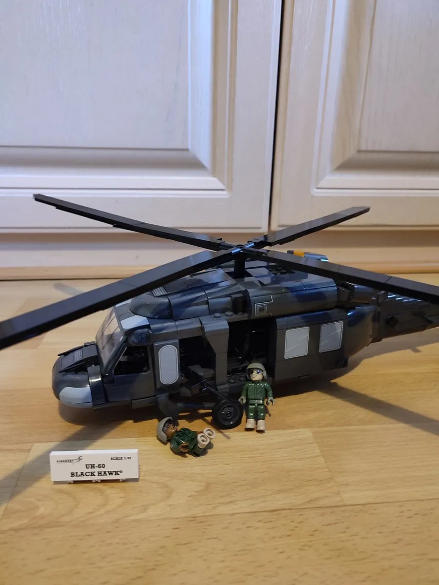 Sikorsky UH-60 - Image 1