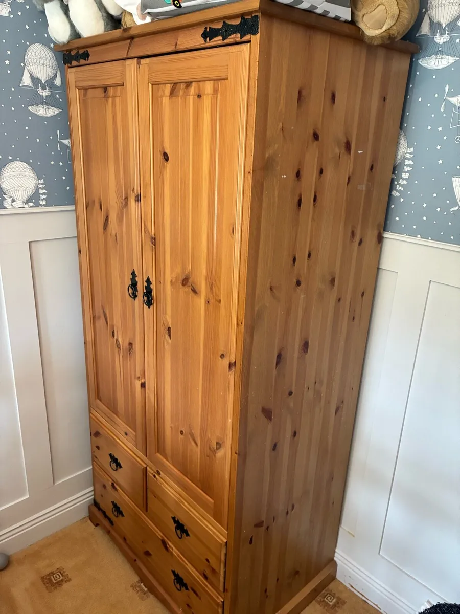 Pine Wardrobe and two matching bedroom lockers - Image 1