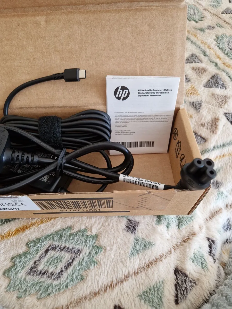 HP LC Power Adapter UK - Image 1