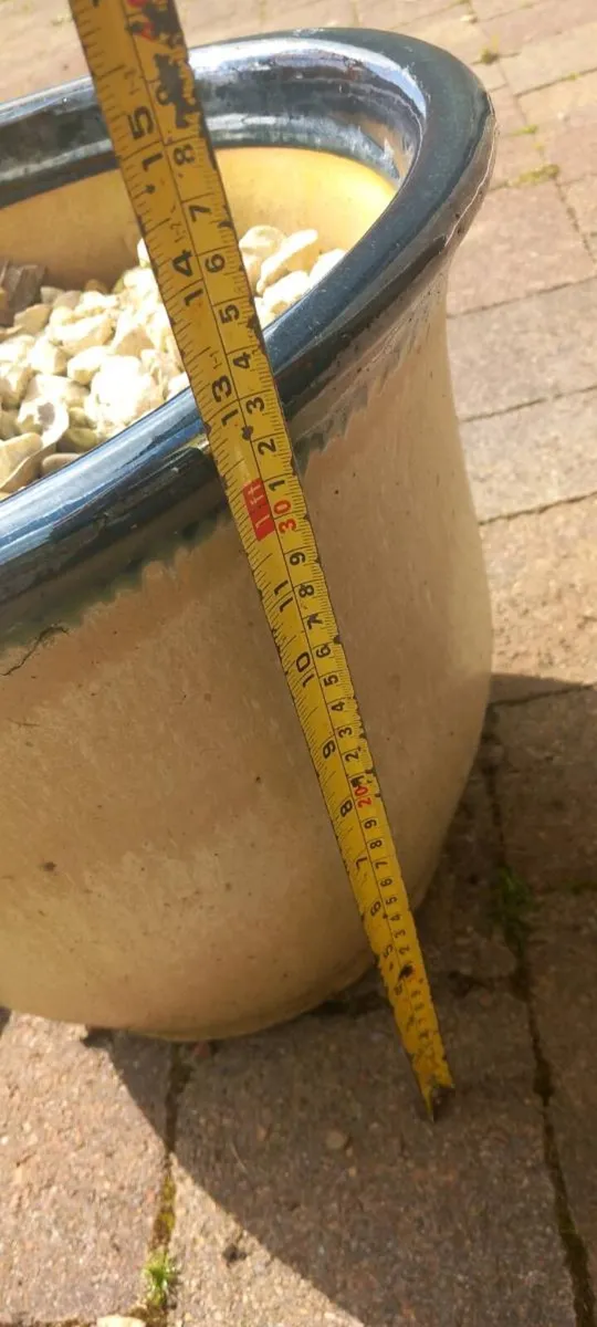 Large Beige Garden Pot - Image 2