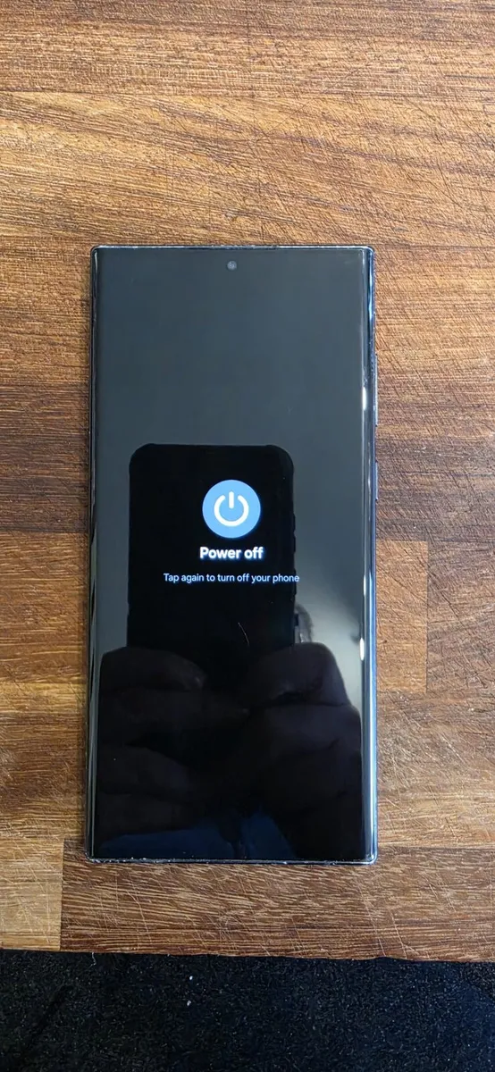 S22 Ultra with Defender Case and new charging cabl - Image 3