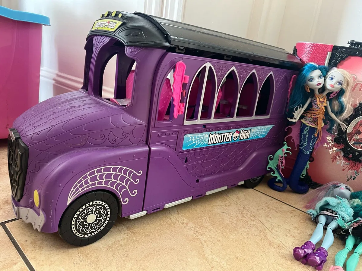 Monster high X Ever after high doll giant bundle - Image 4