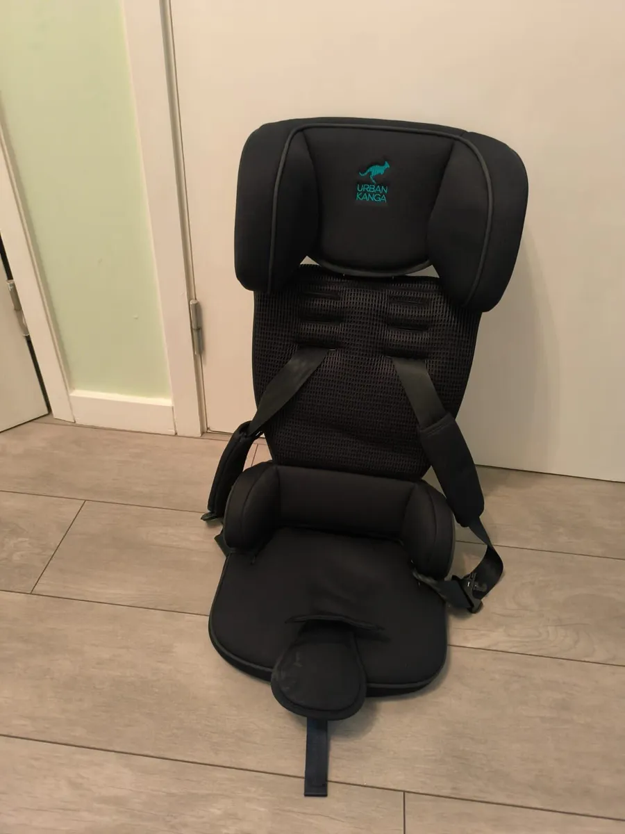 Travel car seat - Image 1