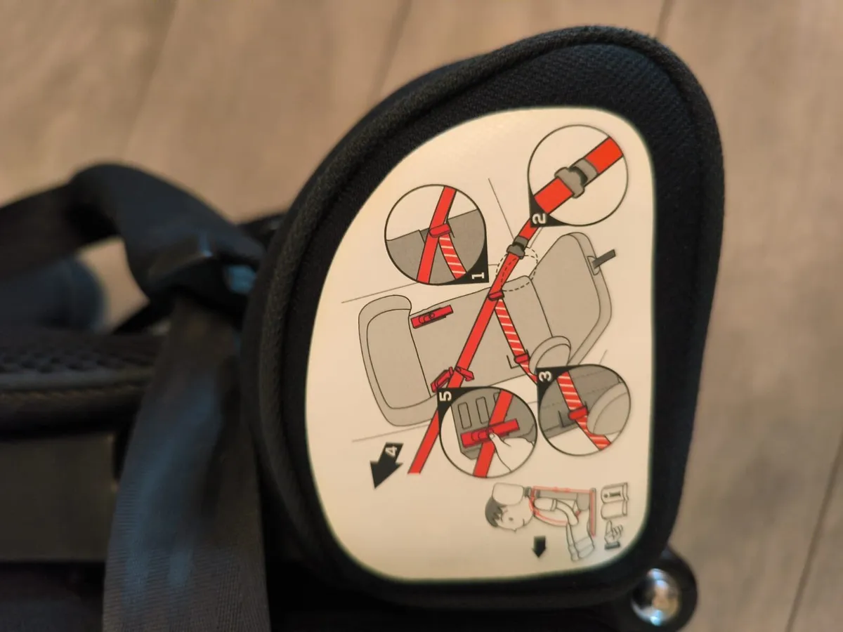 Travel car seat - Image 4