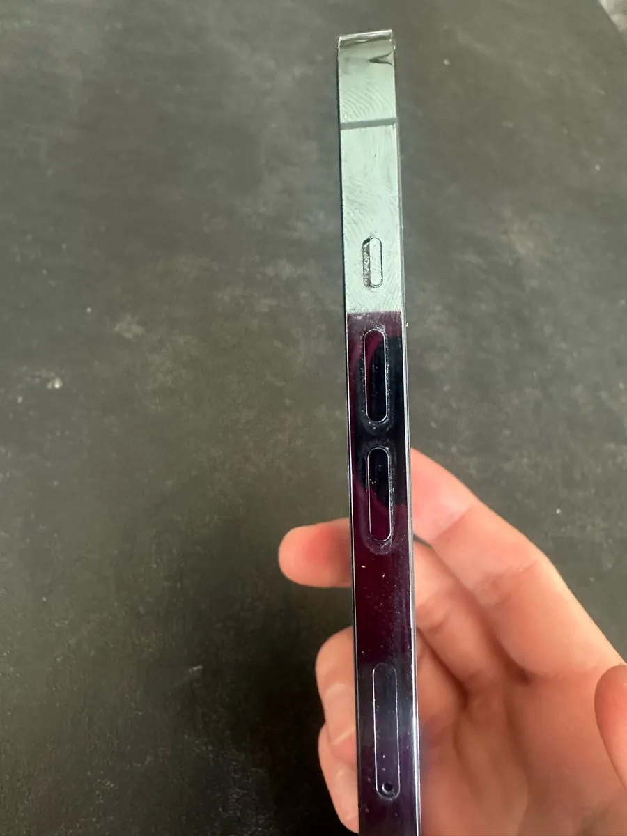 iPhone 12 Pro Max - Image 3