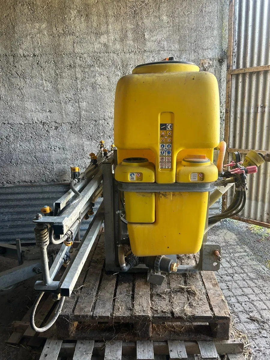 Boom sprayer - Image 2