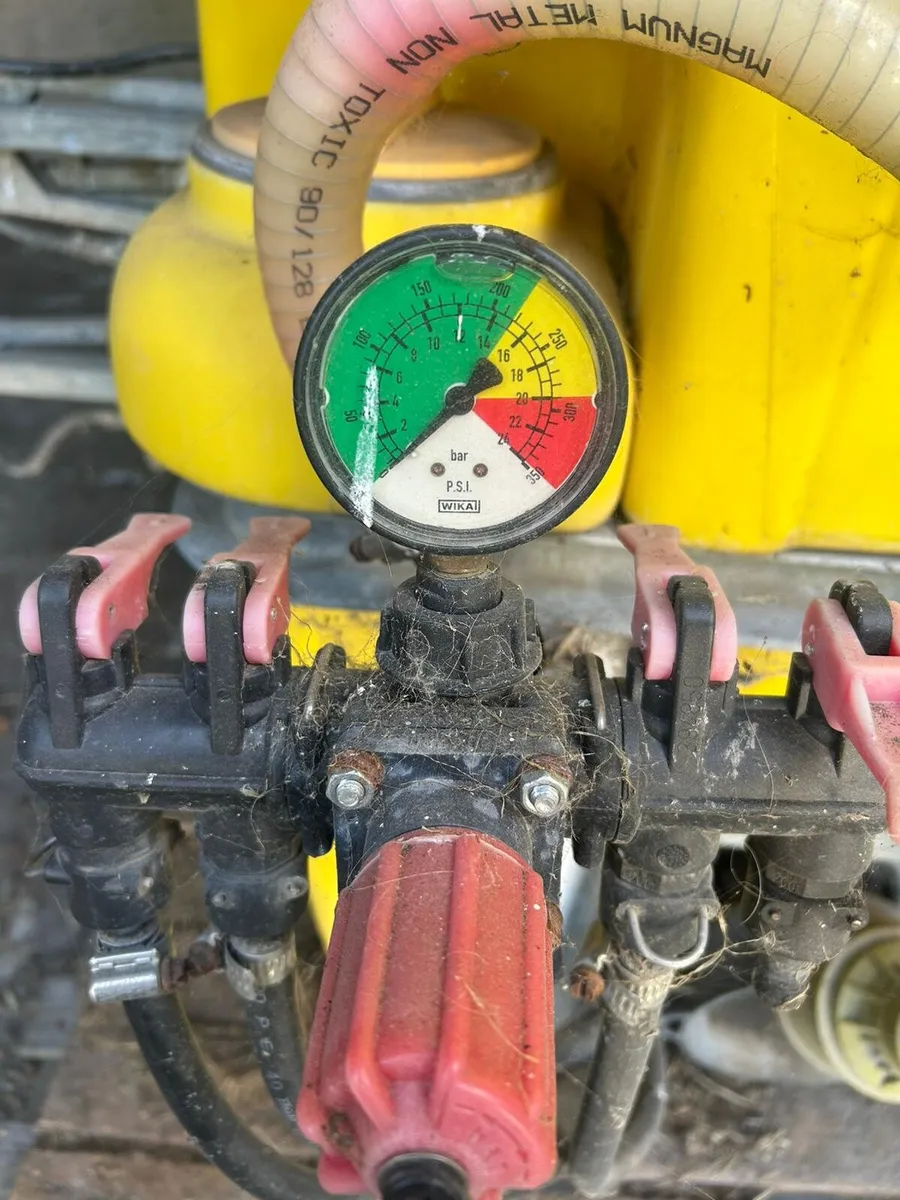 Boom sprayer - Image 4