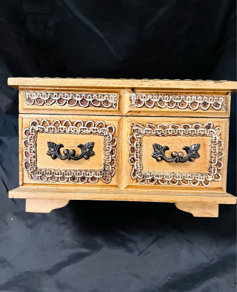 Jewellery box - Image 3