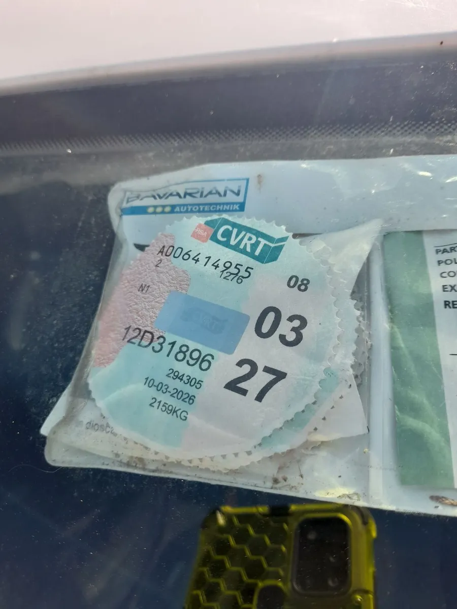 Volkswagen Caddy 2012 - Image 2