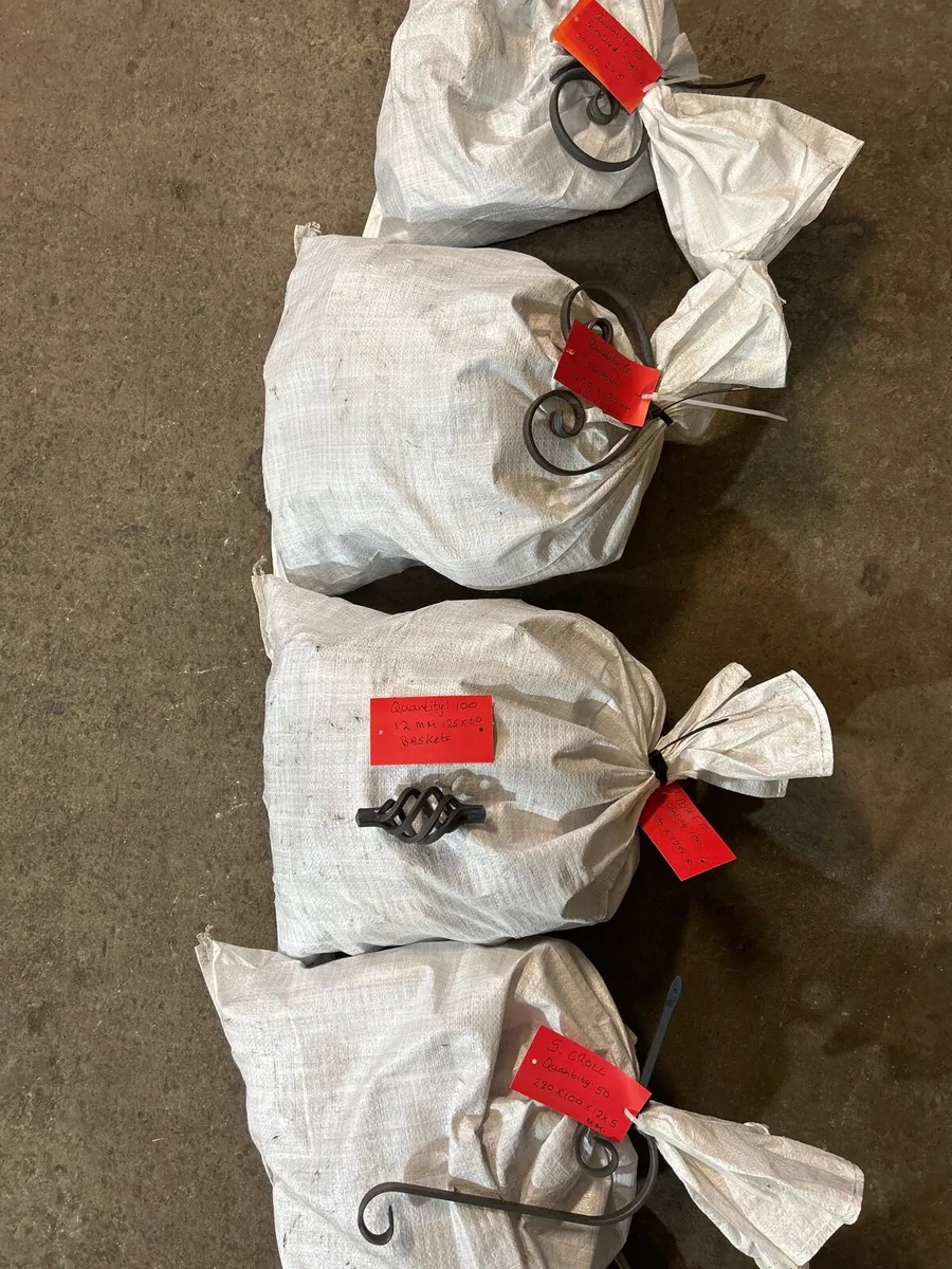 Gate decorations Baskets , S scrolls , C scrolls - Image 1