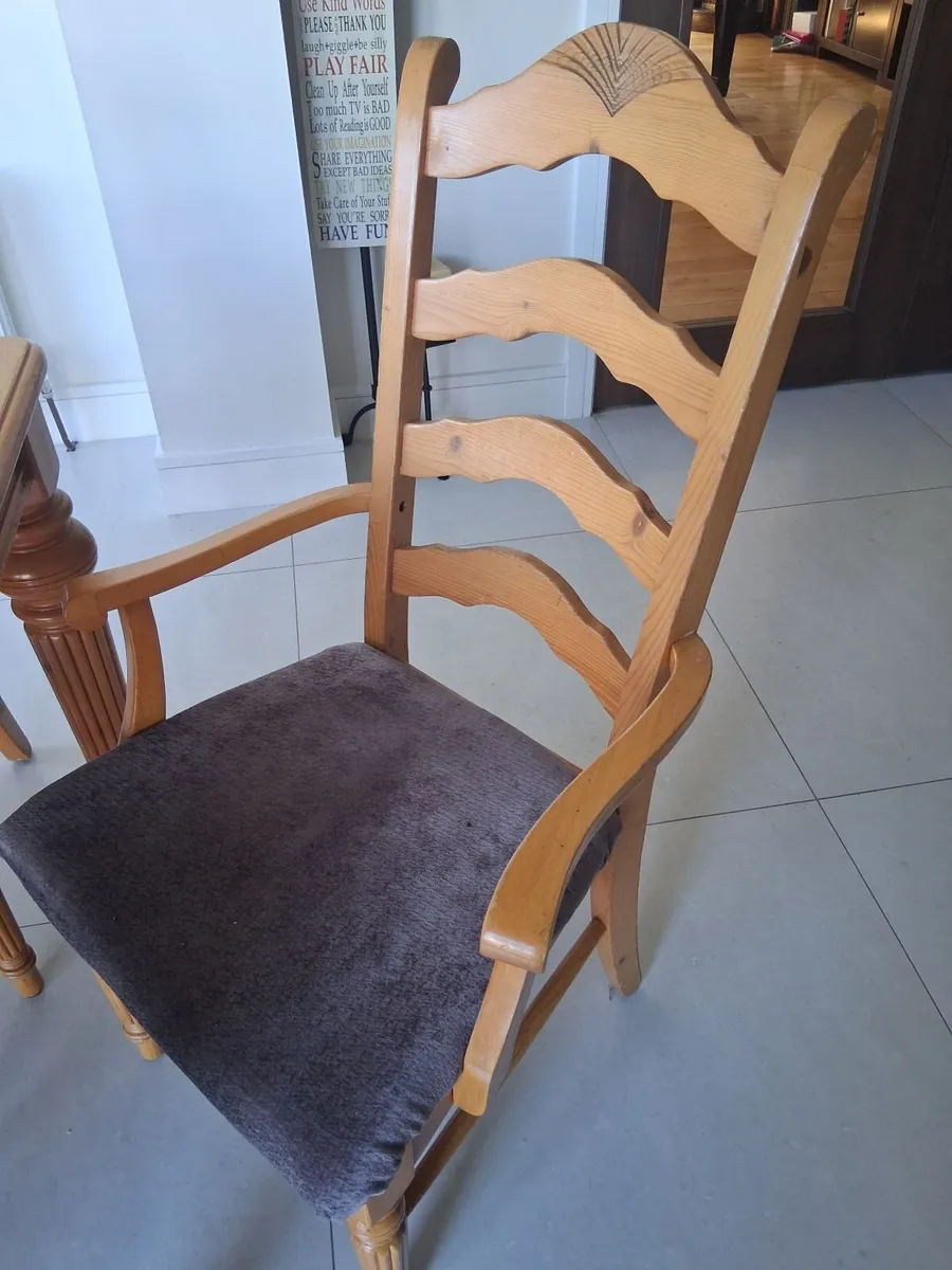 Kitchen Table and chairs - Image 2