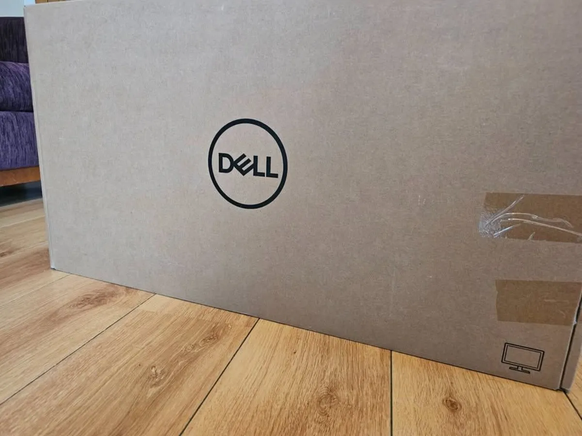 Dell 27 4K USB-C Hub Monitor - Image 3