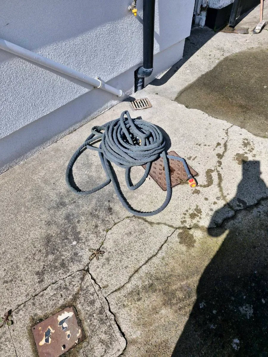 82 foot Garden hose - Image 1