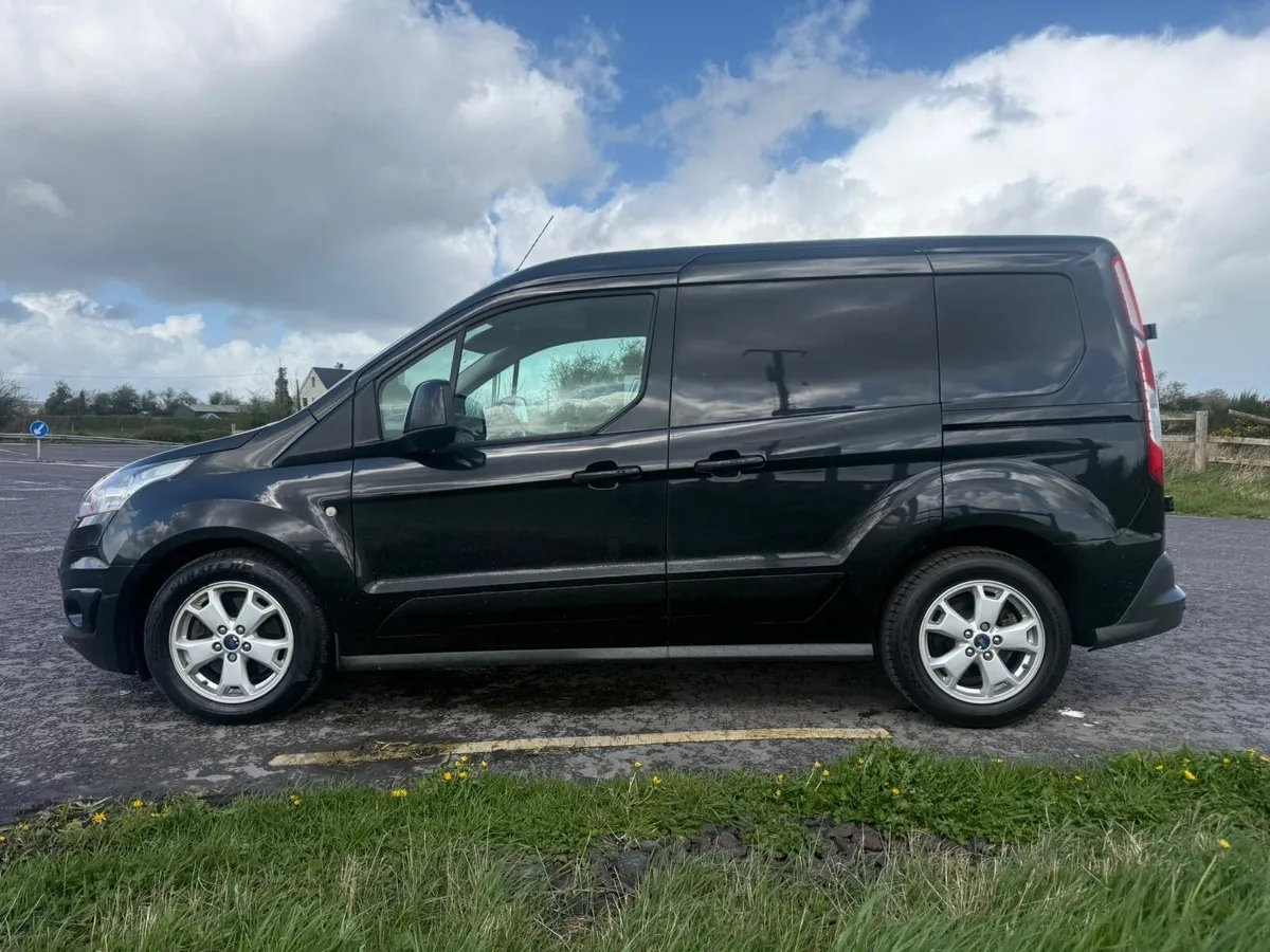 Ford Transit Connect  200 Limited 2015 CVRT 10/26 - Image 1
