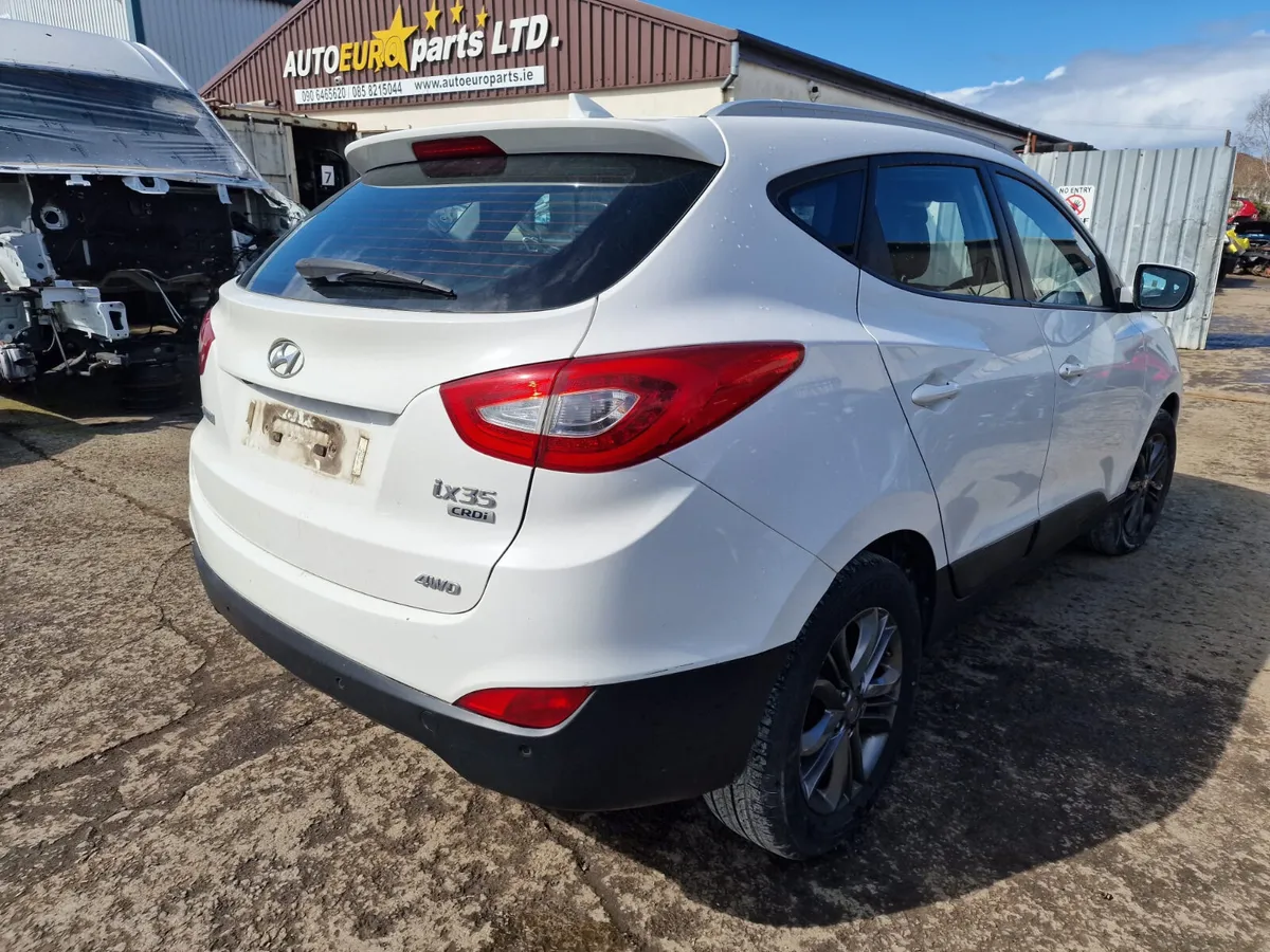 14 HYUNDAI IX35  2.0 CRDI (D4HA) AUTO FOR BREAKING - Image 4