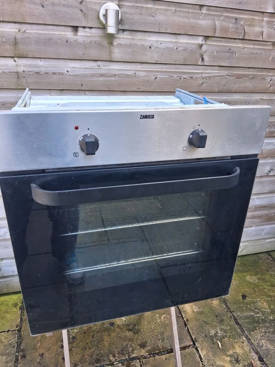Zanussi, Built-in Single Oven - Image 2