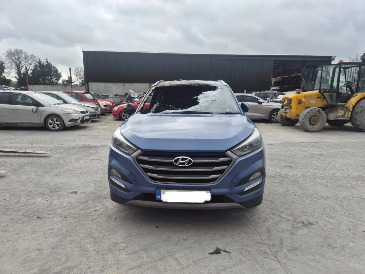 2017 Hyundai Tucson *For Parts* - Image 1