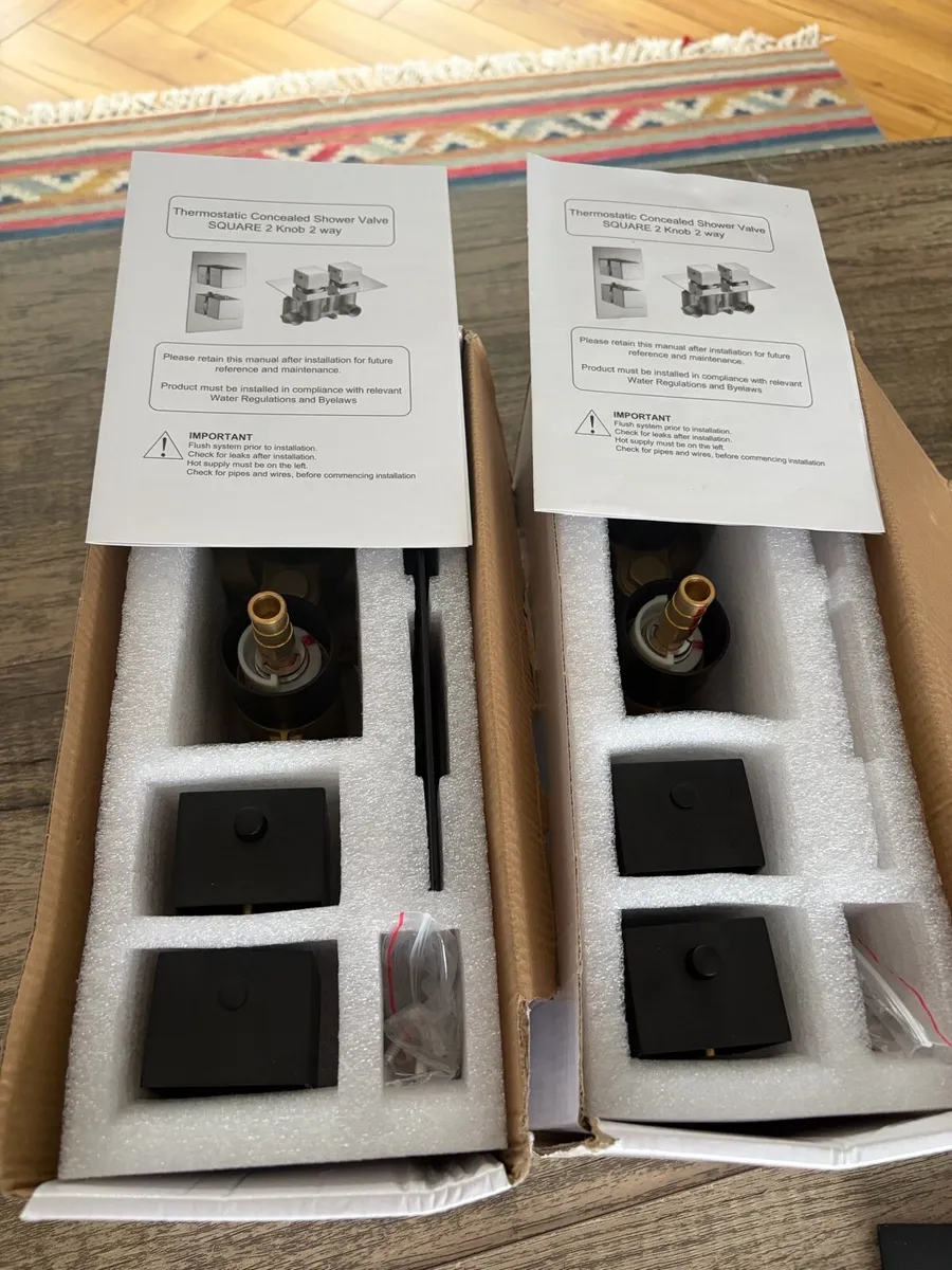 Thermostatic shower mixer - Image 2