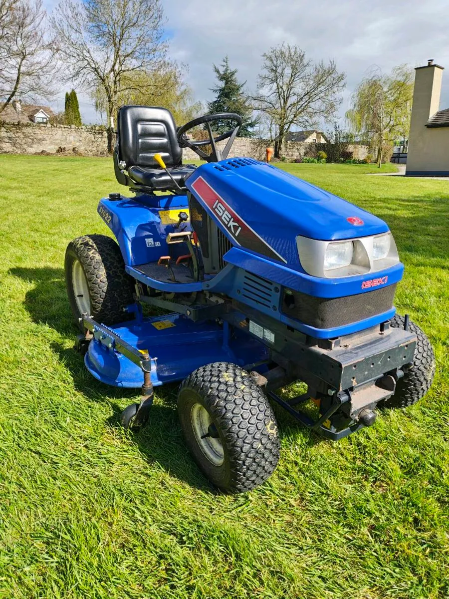 Iseki tractor mower - Image 2
