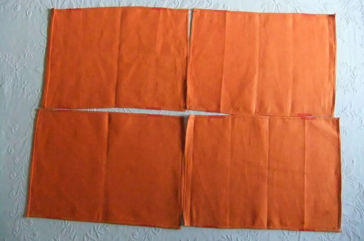 KDW Rare Lidded Big Cookie Pot & Linen Place Mats. - Image 4