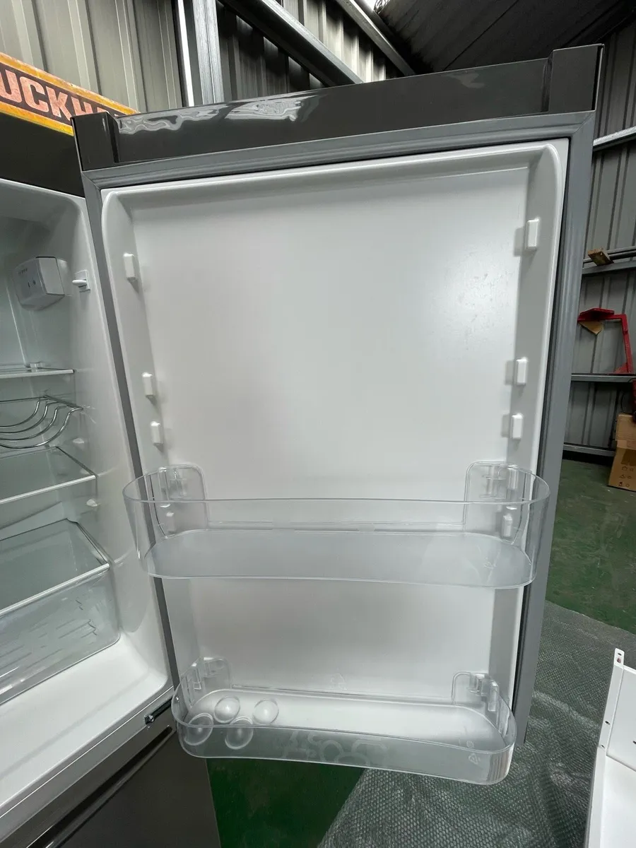 Zanussi Fridge Freezer - Image 3