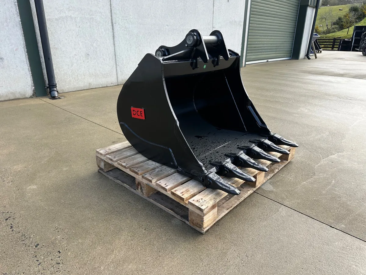 New DCE 8 Ton 36" Digging Bucket, 50mm Pins - Image 3