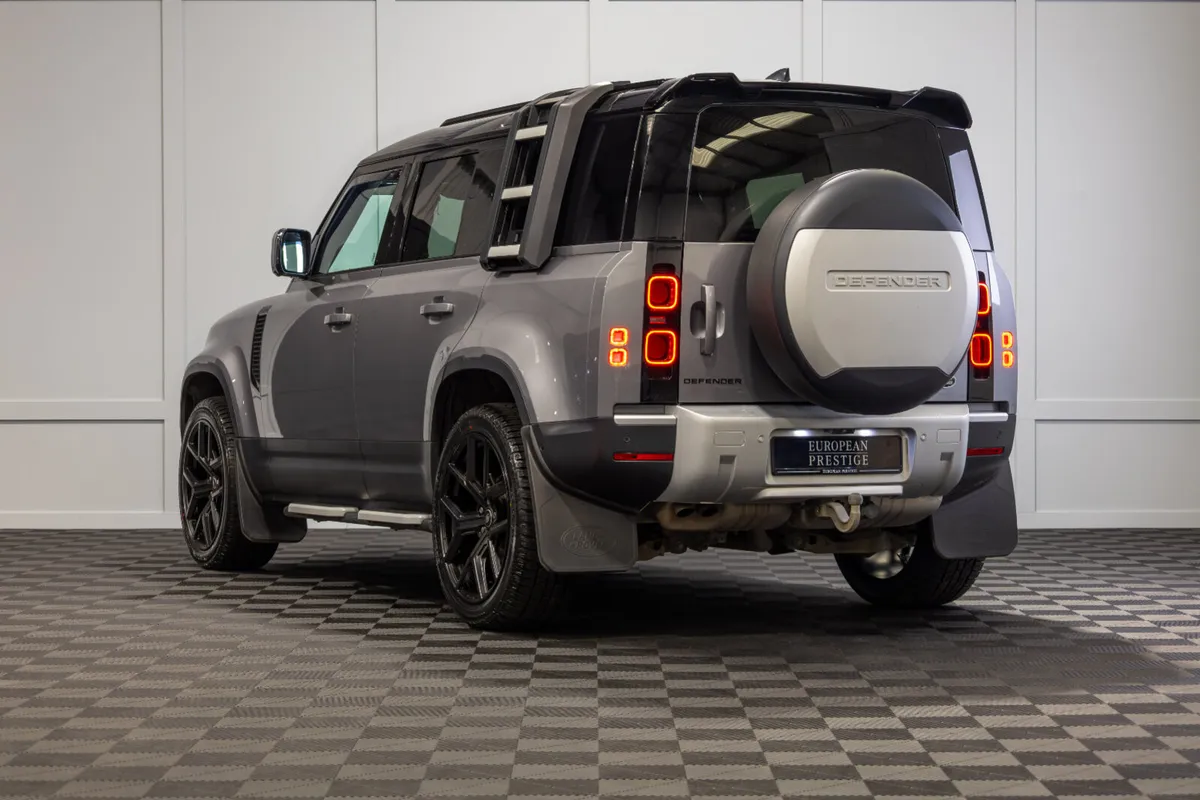 222 Land Rover Defender S D250 2 Seat Commercial - Image 4