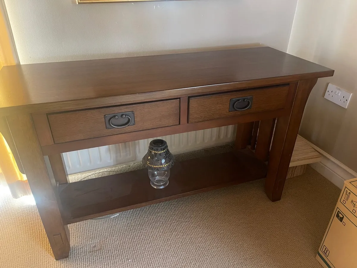 Matching Hutch & side table.. - Image 2