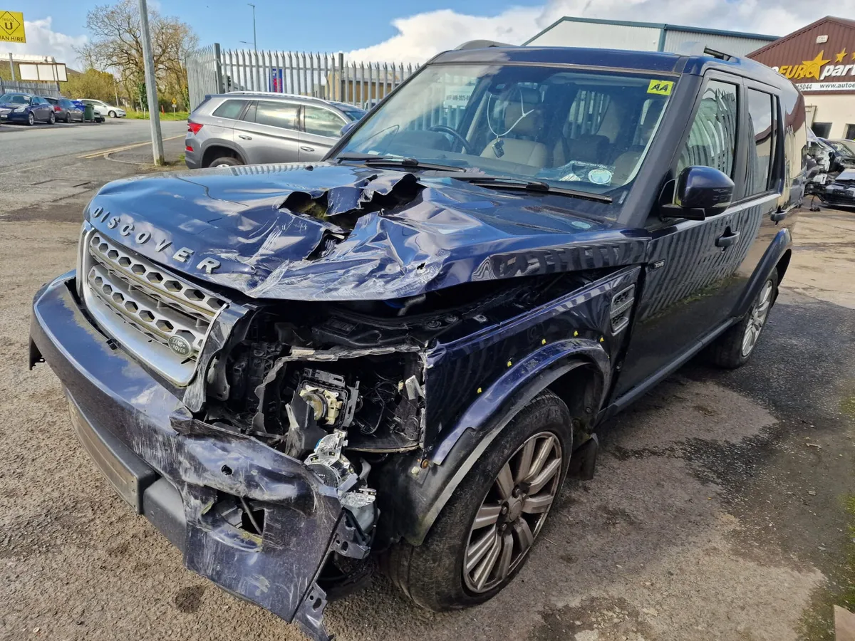 15 LAND ROVER DISCOVERY 4 3.0 D FOR BREAKING - Image 1