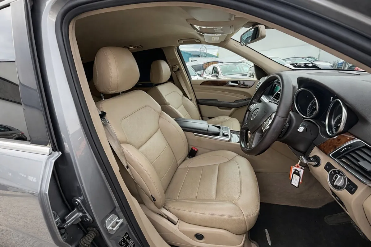 151 MERCEDES ML250 CDI SE AUTO - 2 SEATER COMMERCI - Image 4