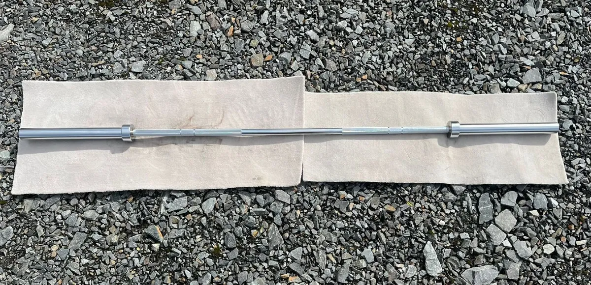 Olympic Barbell, 20KG, 2.2m (7' 2"), New - Image 1