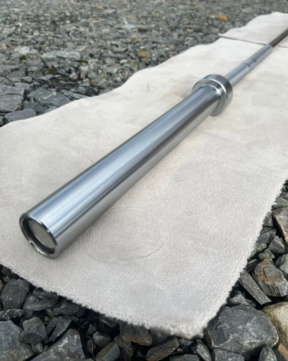 Olympic Barbell, 20KG, 2.2m (7' 2"), New - Image 4