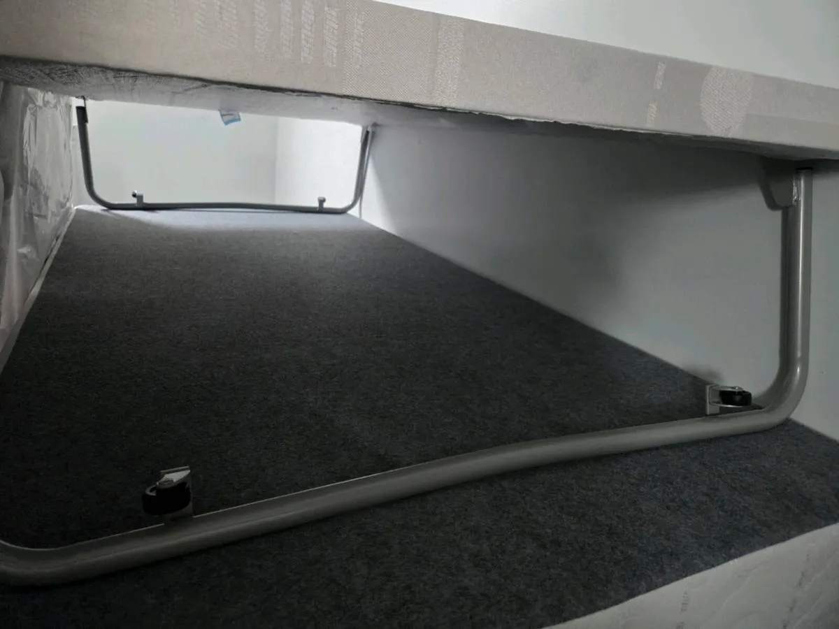 Pull out bed - Image 2