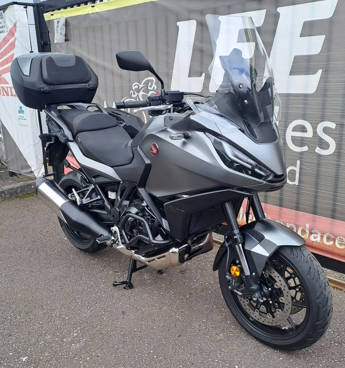 2022 HONDA NT1100 DCT - Image 2