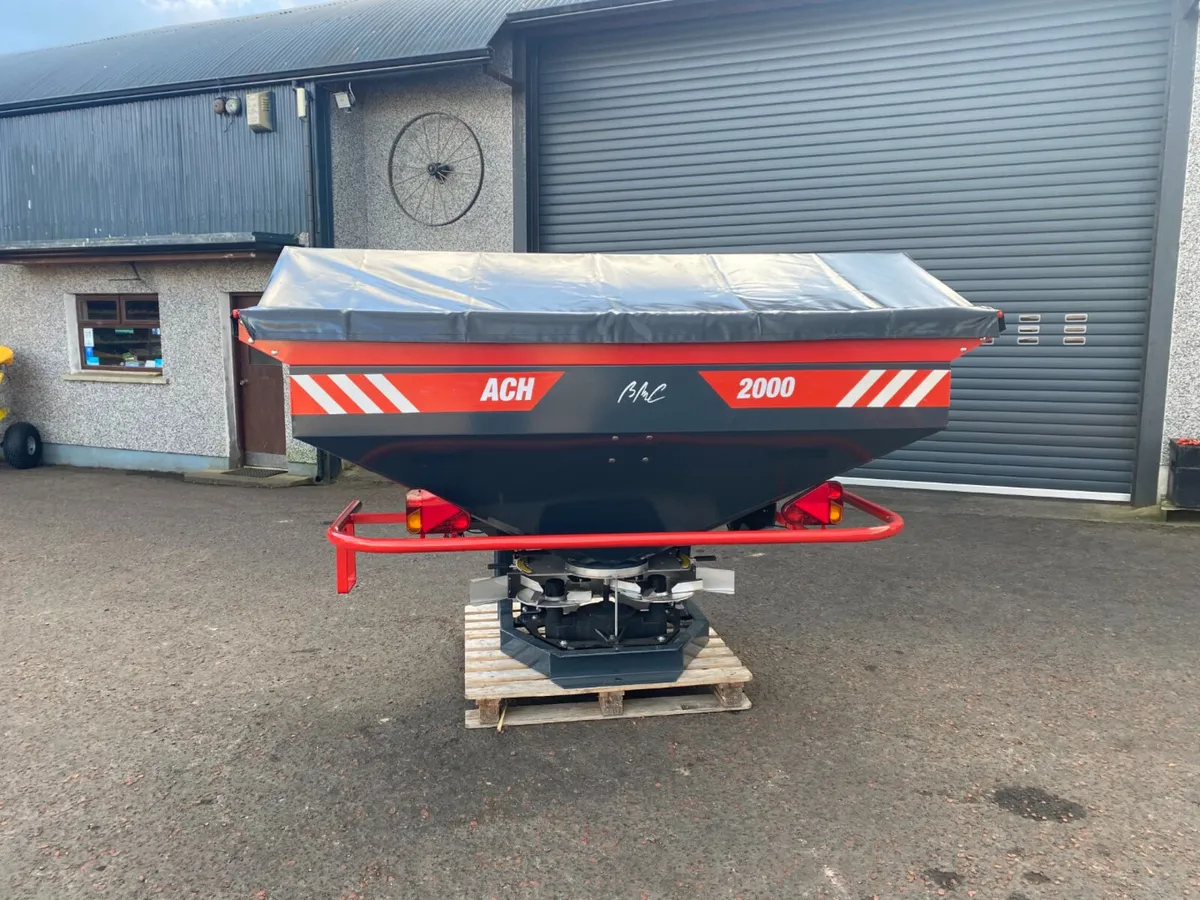 BMC ACH 2000 Twin Disc Fertiliser Spreader - Image 2
