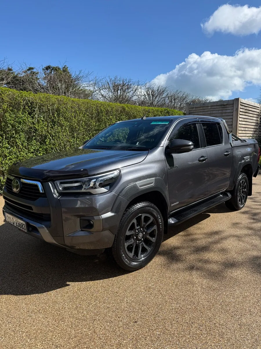 2021 Toyota Hilux Invincible 2.8 Automatic - Image 3