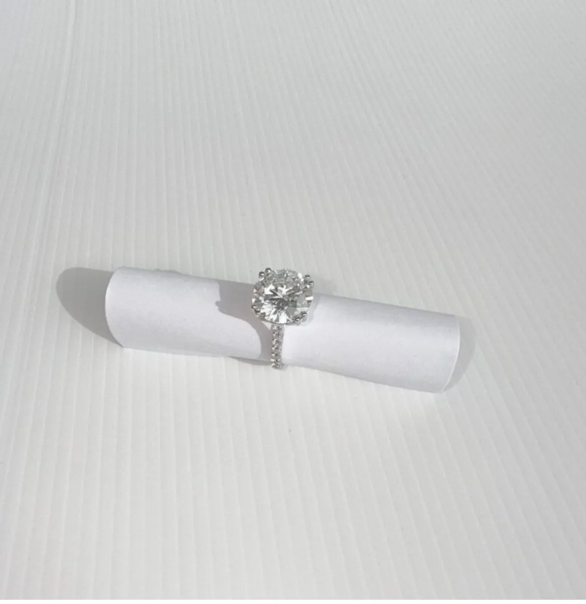 6 Carat Diamond Ring 18k White Gold - Image 3