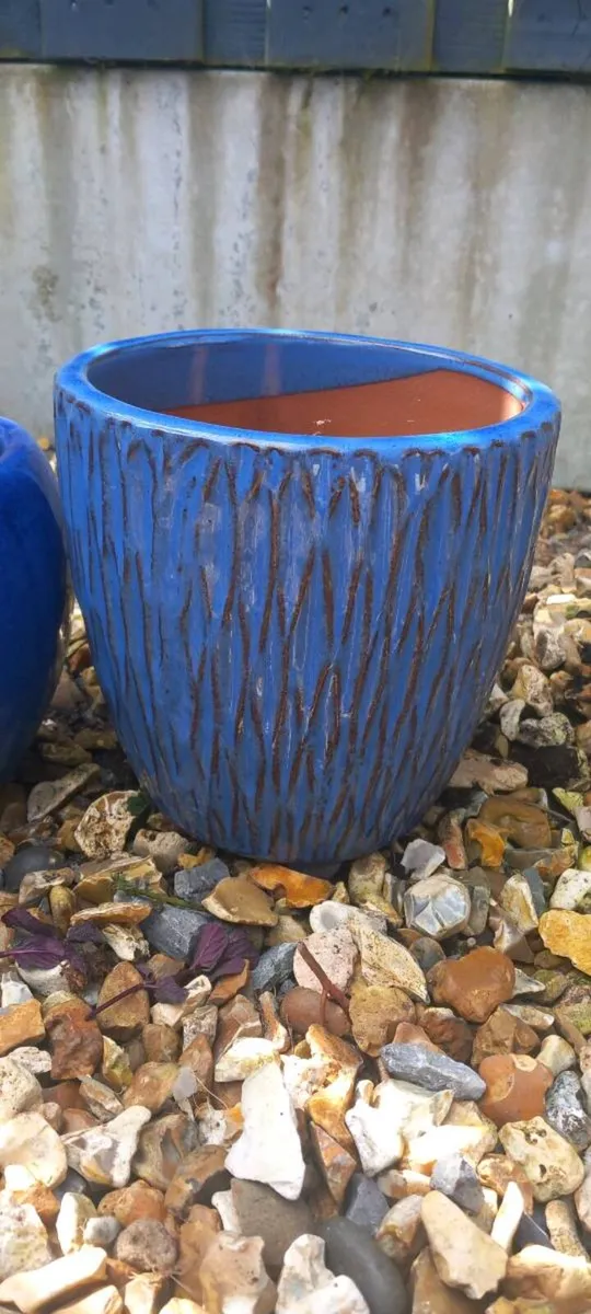 Three Garden Plant Pots - Image 2