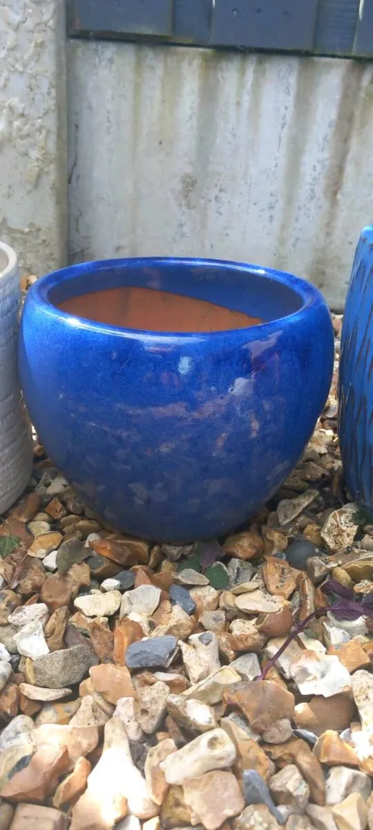 Three Garden Plant Pots - Image 3