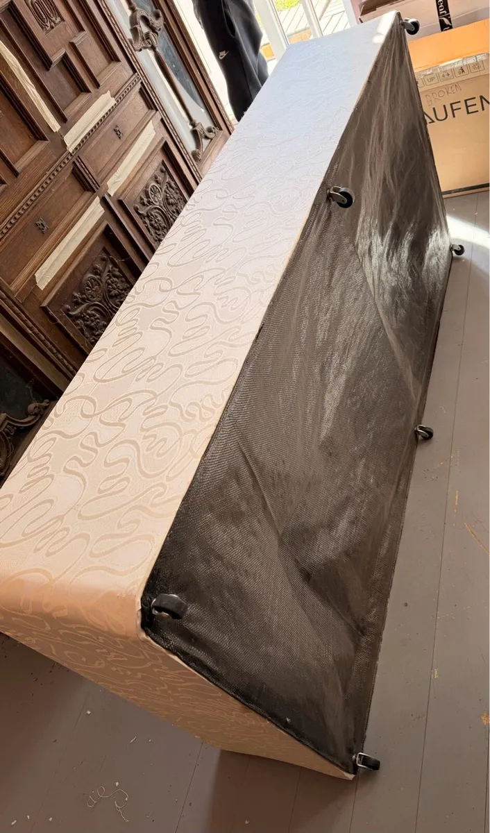 Single bed, base only - Image 2