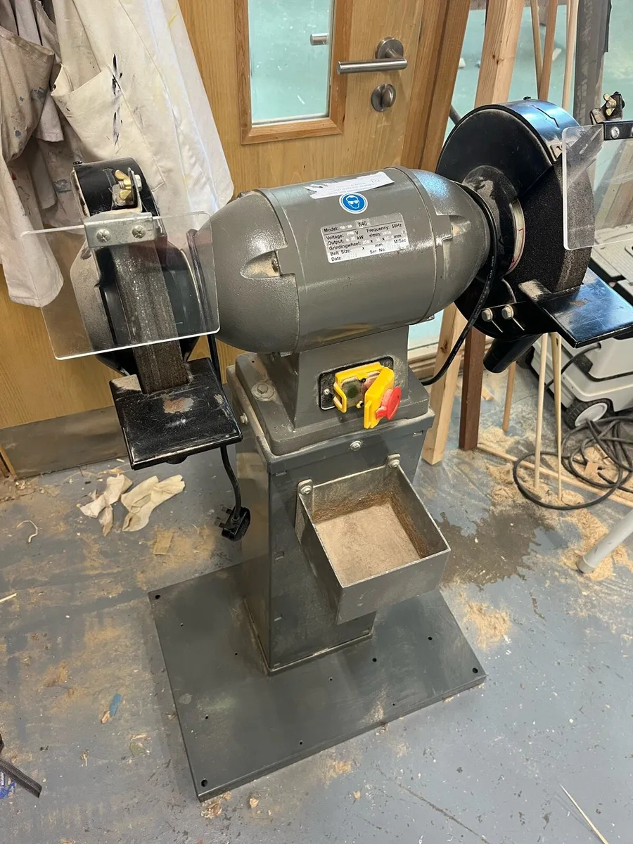 Pedestal Grinder - Image 1