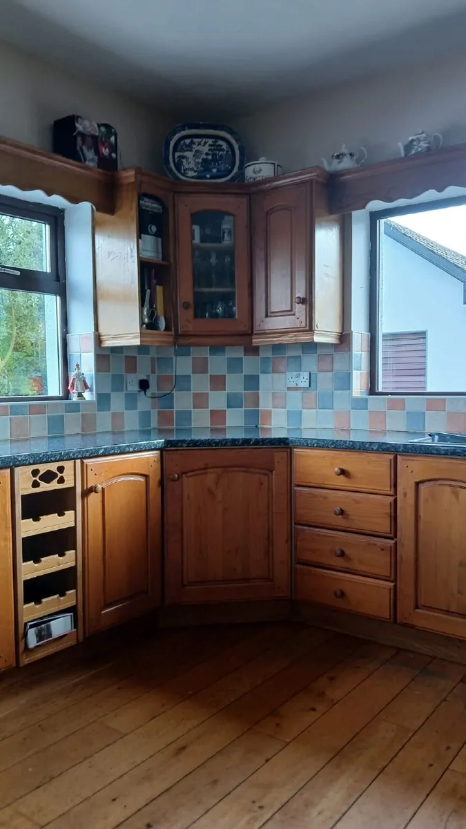 Kitchen units - Image 3