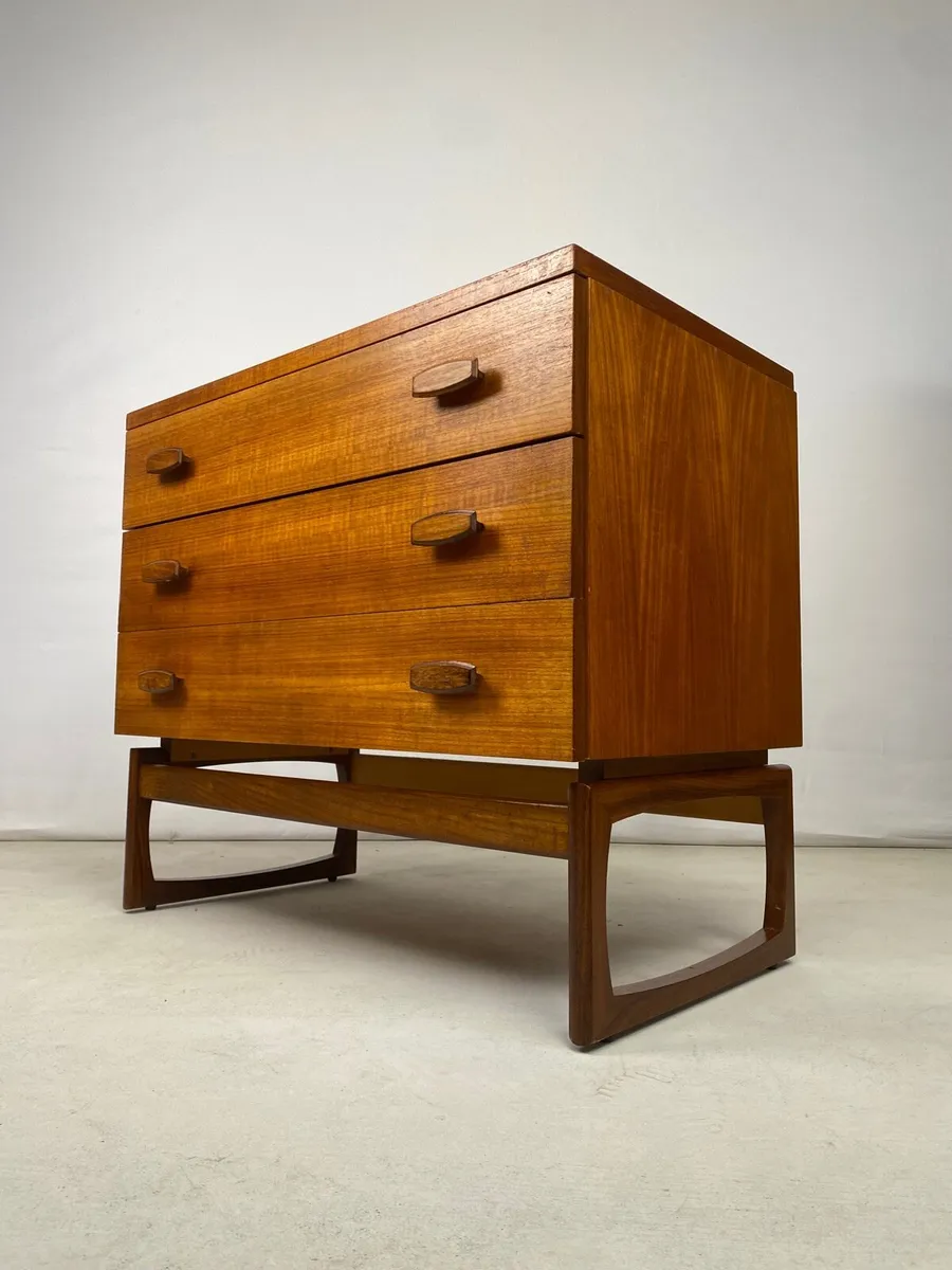 Mid Century G Plan Chest if Drawers - Image 4