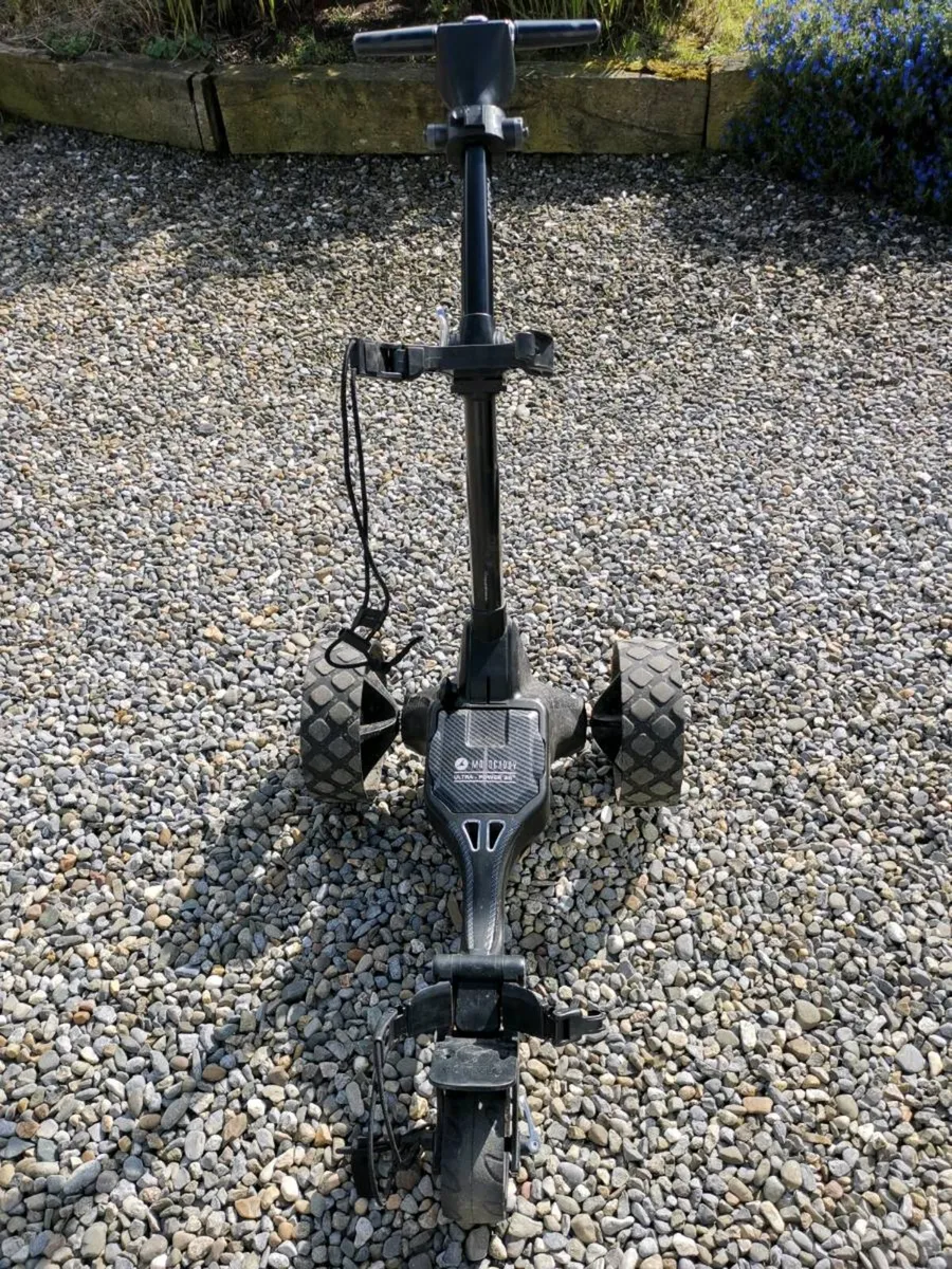 Motocaddy GPS Trolley - Image 1